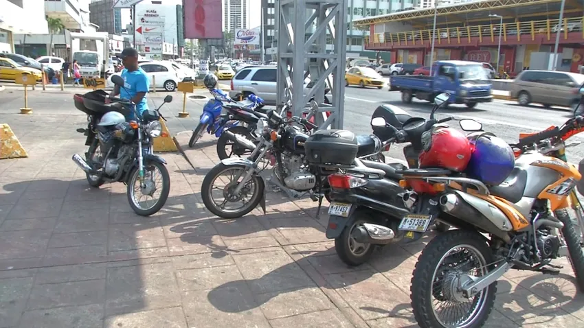 Panama  plans for  motorcycle road safety education